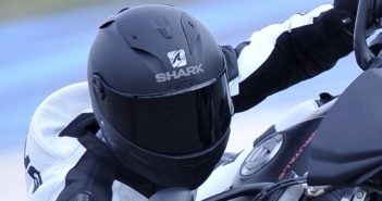 casque de moto intégral
