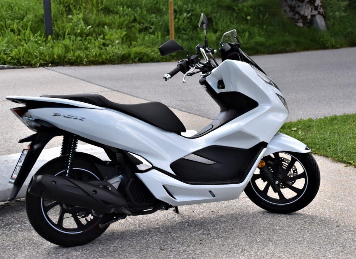 assurance scooter 125  