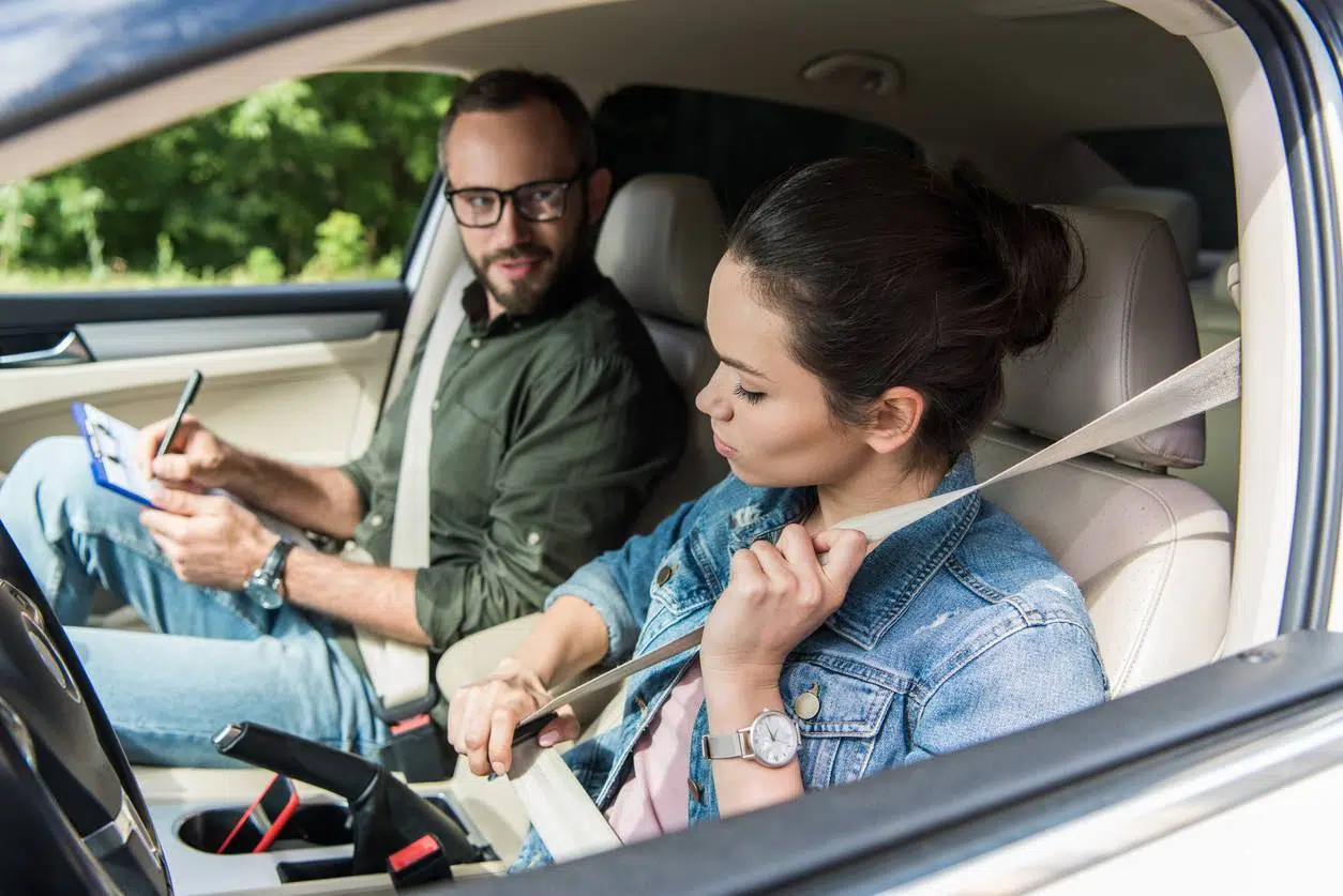 permis de conduire accéléré