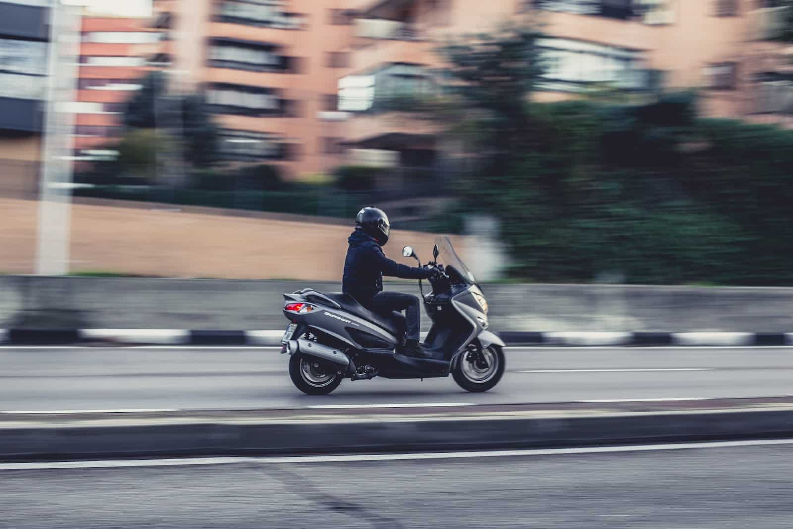 Acheter un scooter accidenté : les avantages